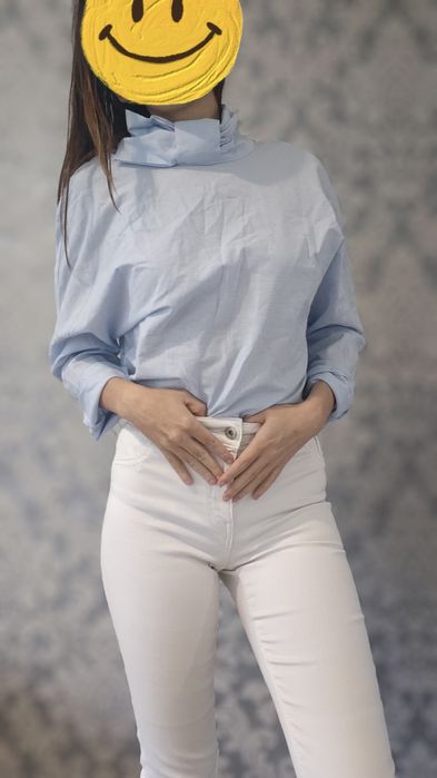 Niebieska elegancka koszula