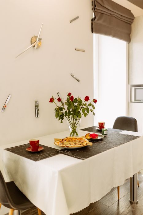 New Time. БЕЗПЕРЕБІЙНИЙ Wi-fi, гаряча вода, опалення Квартира подобово