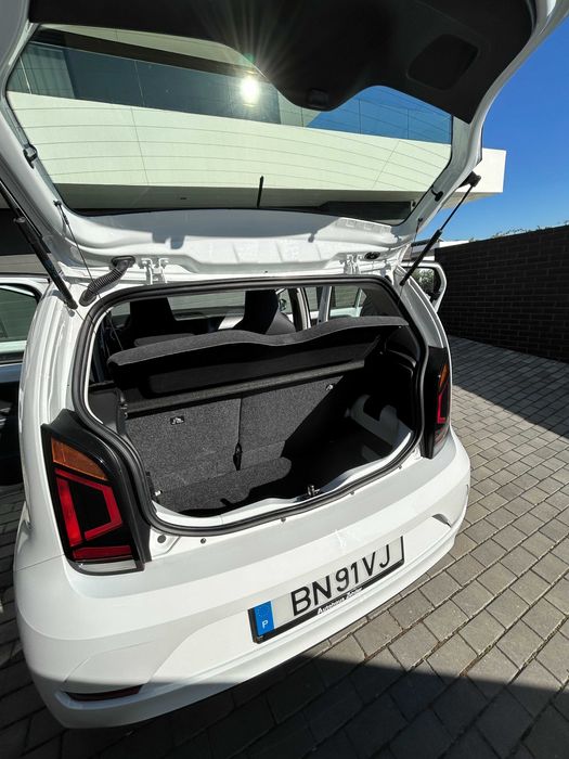 Vw E-up (36,8 Kw - 265Km Autonomia)