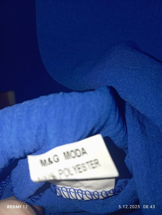 Piękna niebieska bluzeczka