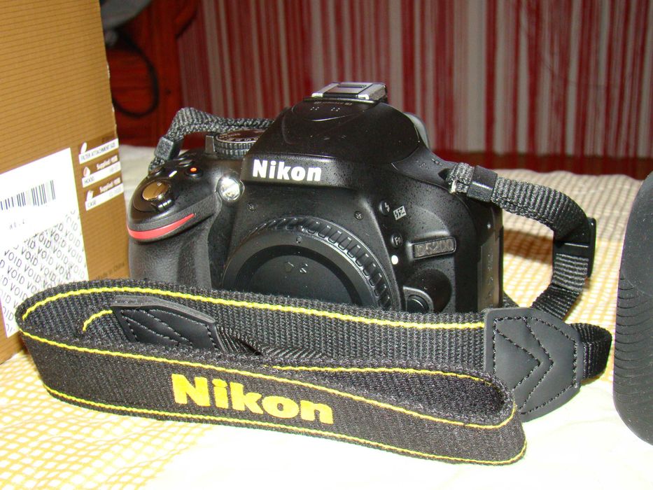 Máquina Semi Profissional Nikon D5200 com 3 objetivas
