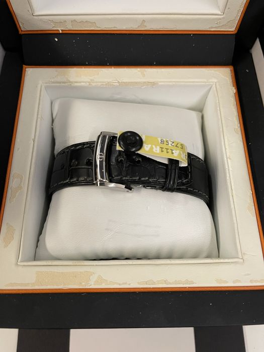 Новий годинник Baume & Mercier Classima