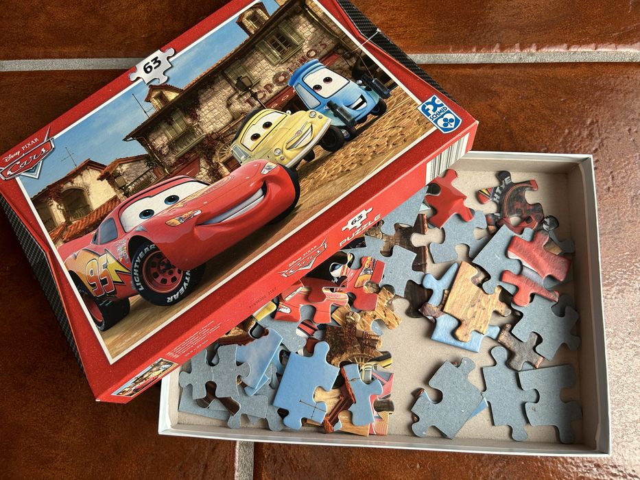 Puzzle 63 peças Cars da Disney + oferta