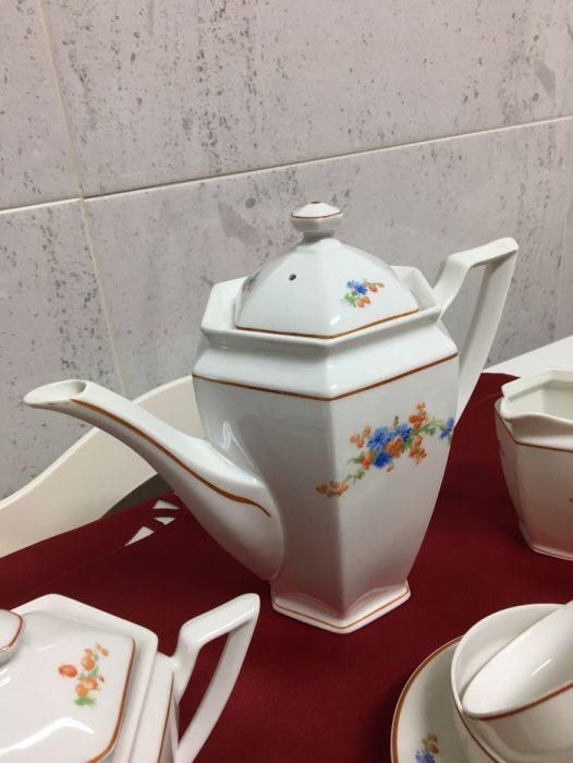 Vista Alegre Tea Set64862874492033121