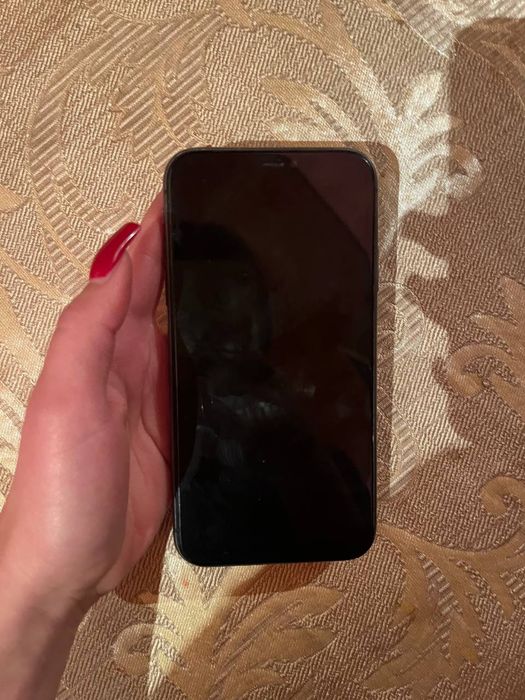 Продам айфон 11 хорошее состояние