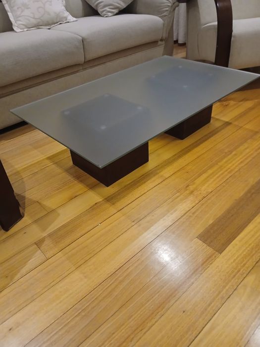 Mesa pequena de sala