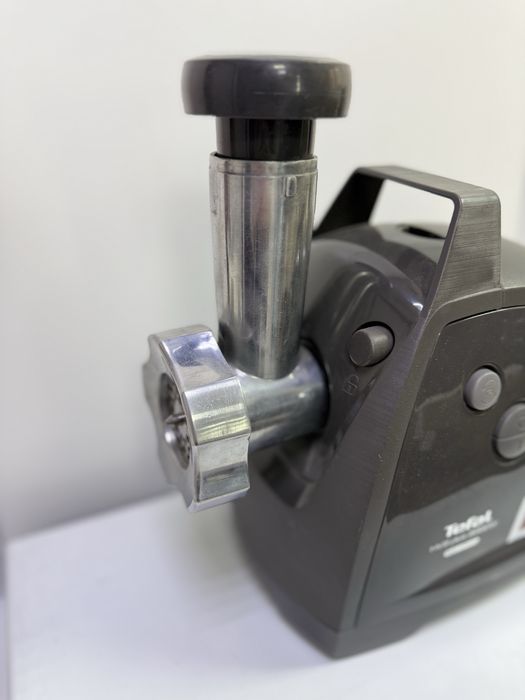 Мясорубка Tefal NE66