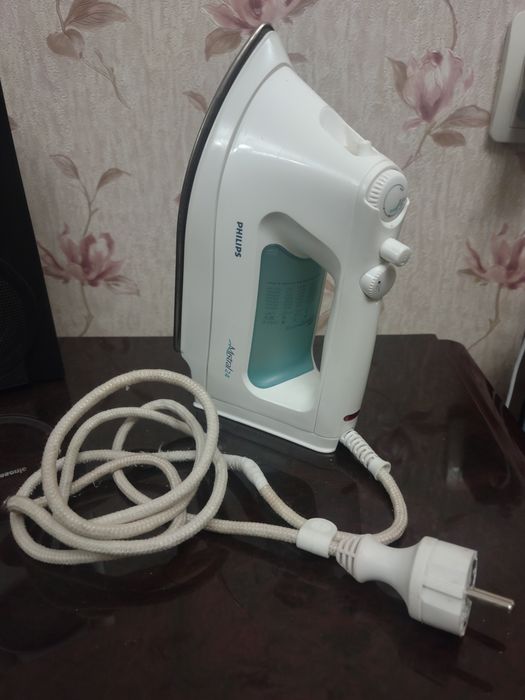 Утюг Philips Mistral 24