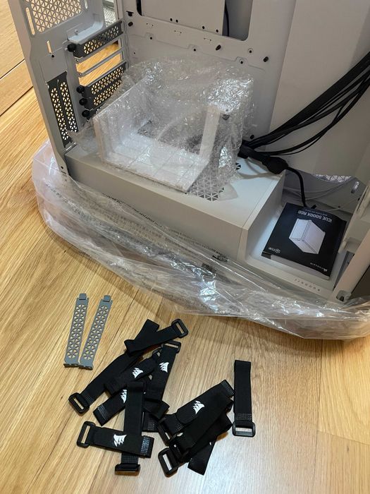 Caixa Pc Corsair iCUE 5000X RGB Branca