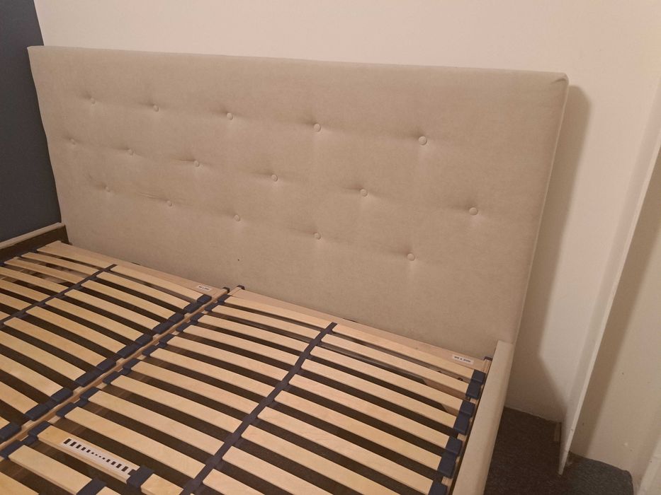 Cama com estrado s/ colchão
