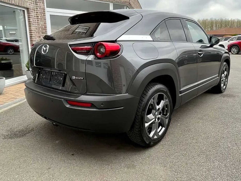 Mazda MX-30      2022