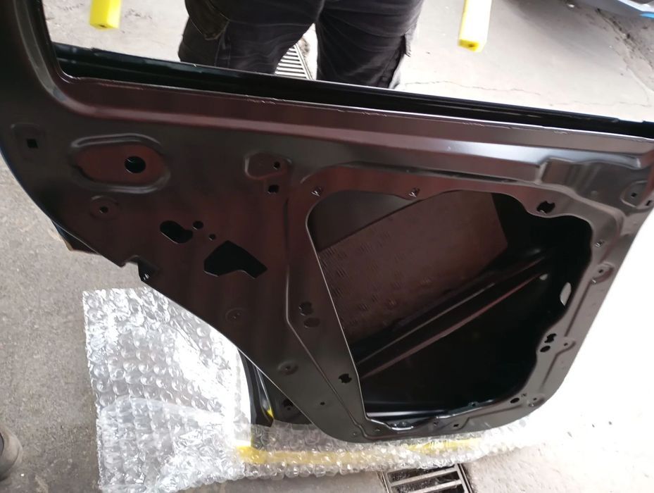 BMW X3 PORTA TRAS ESQUERDA - PT510