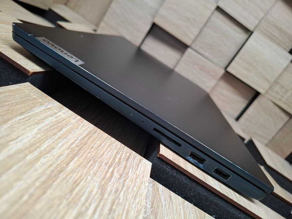 №5304 Ноутбук Lenovo IdeaPad 5 15ALC05 15.6"/AMD 7 5700U/16Gb/SSD256