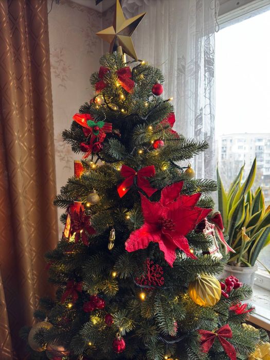 Елка 1.80см, со всеми игрушками