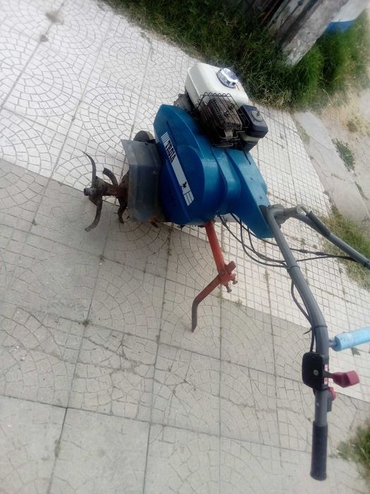 Moto enxada Honda pouca horas de uso