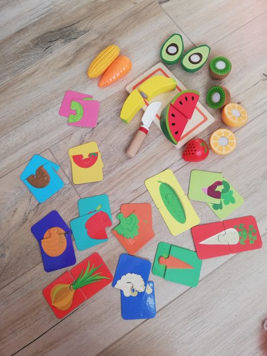 Zestaw owoców drewnianych