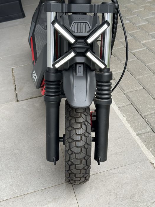 Trotinete NineBot ZT3 PRO