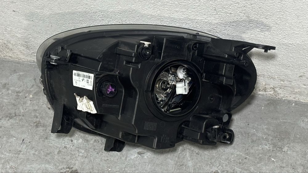 Farol dianteiro direito original Fiat 500X – Halogéneo H4 – Mopar / Magneti Marelli