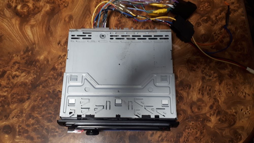 Продам автомагнітолу sONY CDX-GT 35U..