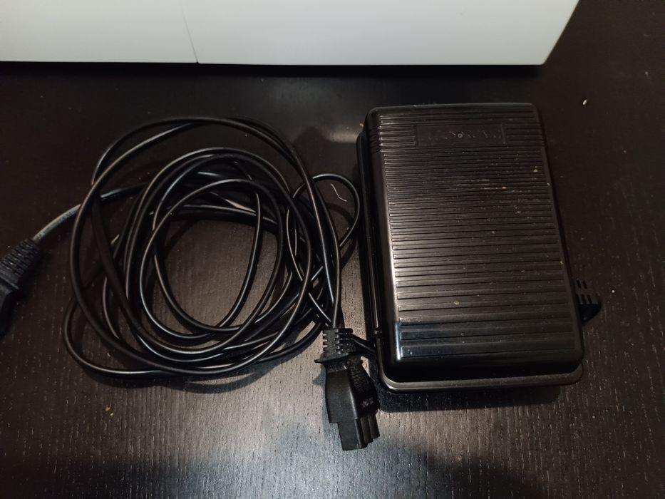 Vendo máquina de costura