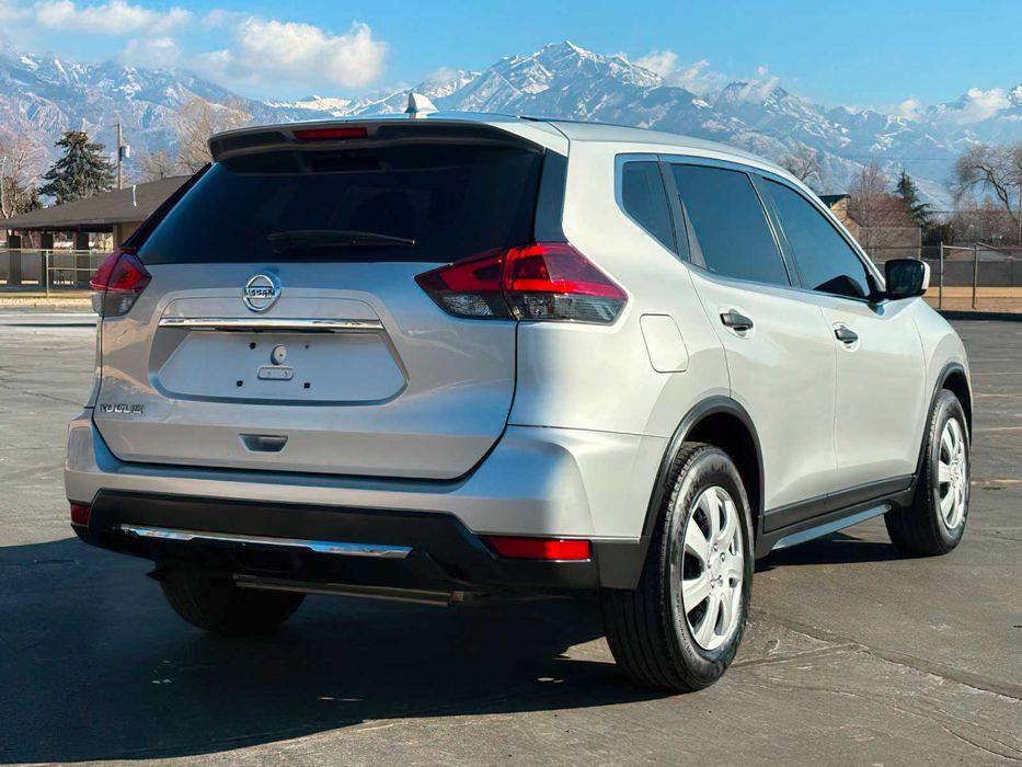 Nissan Rogue S      2018