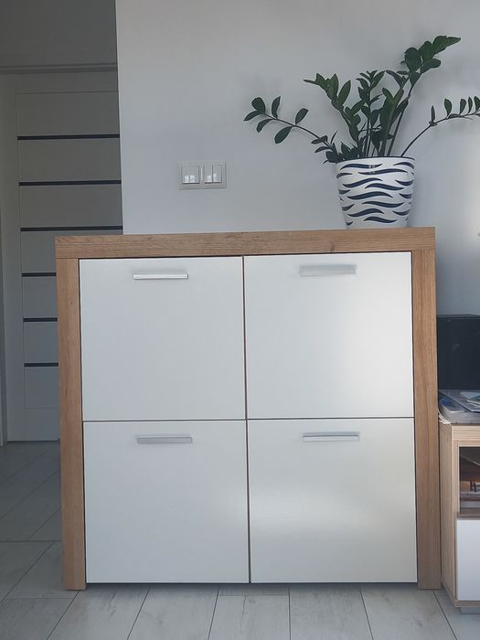 Masywna komoda blec red