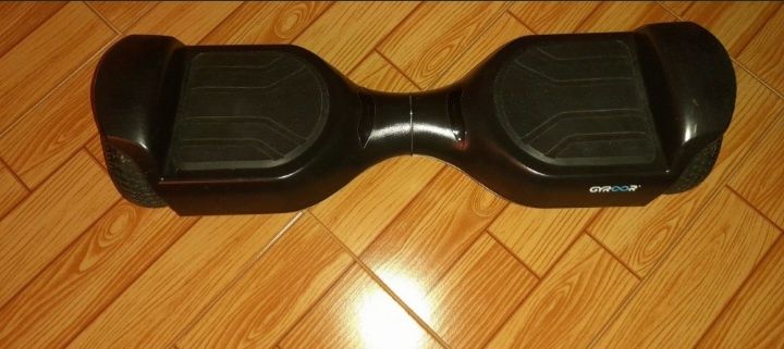 Hoverboard gyroor led preto