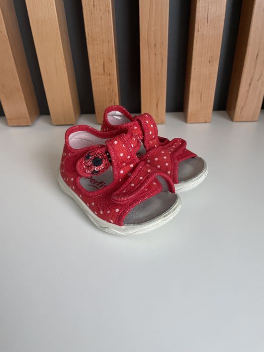 Sprzedam kapcie Superfit