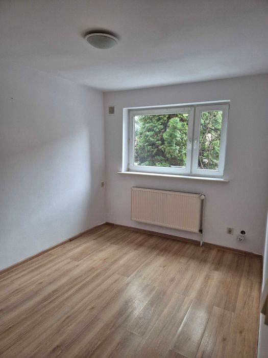 Dom na wynajem, 8 pokoi, Podolany