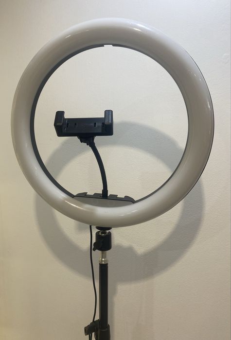 Anel de luz com tripe para colocar telemovel