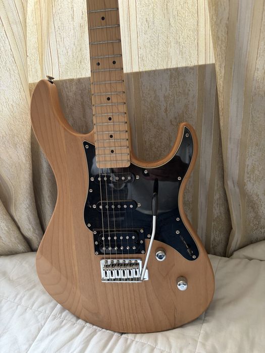 Yamaha Pacifica 112VMX YNS RL
