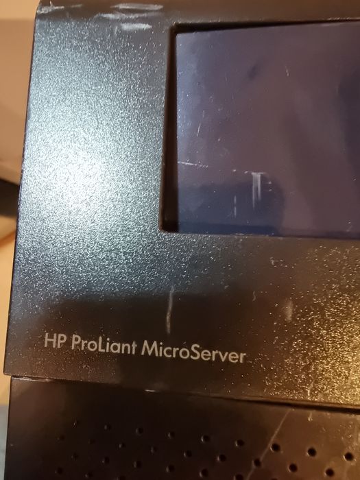 HP  MikroServer  сервер
