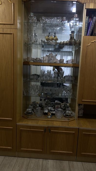 Меблі антикварні