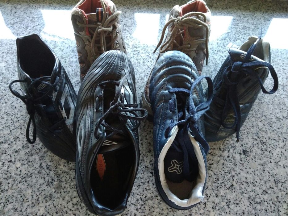Chuteiras e botas tamanho 34