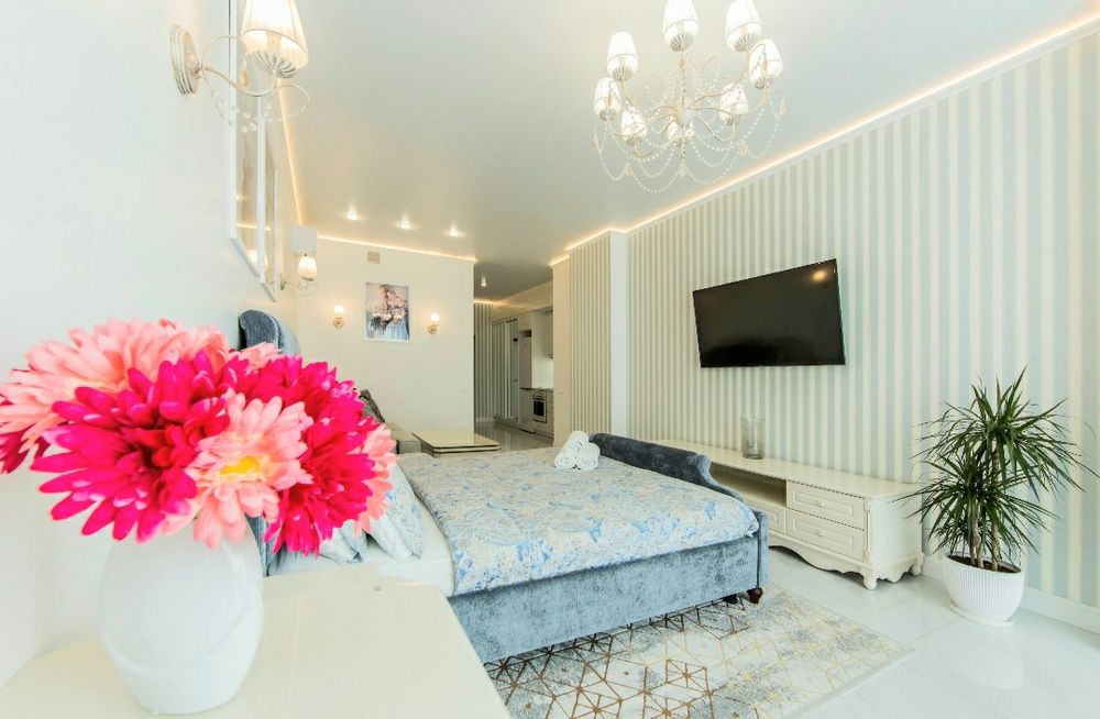 Посуточно. Smart Plaza оболонь. Новый дорогой ремонт