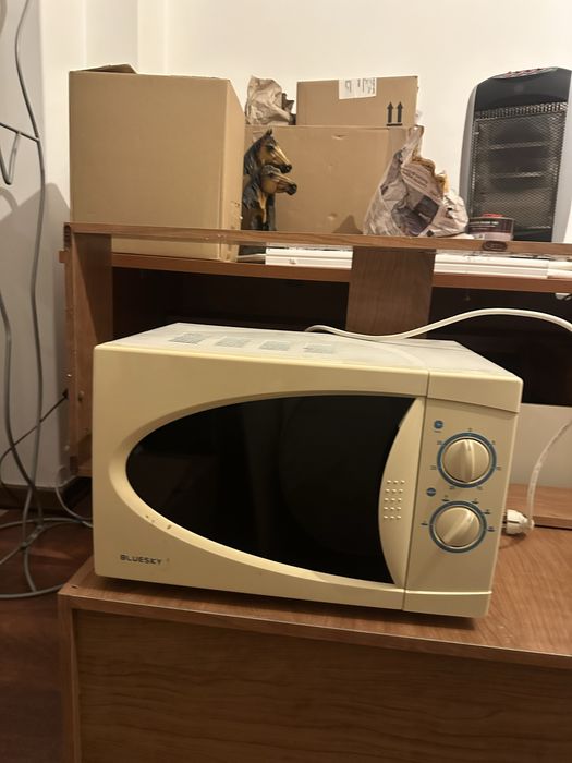 Microondas bluesky