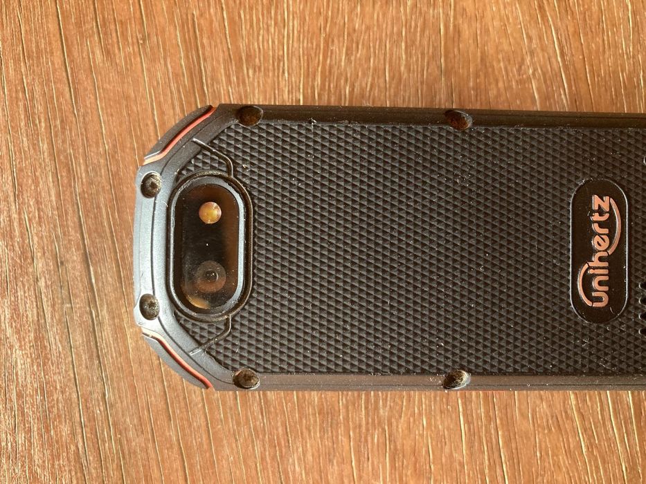 Telemóvel Unihertz ATOM