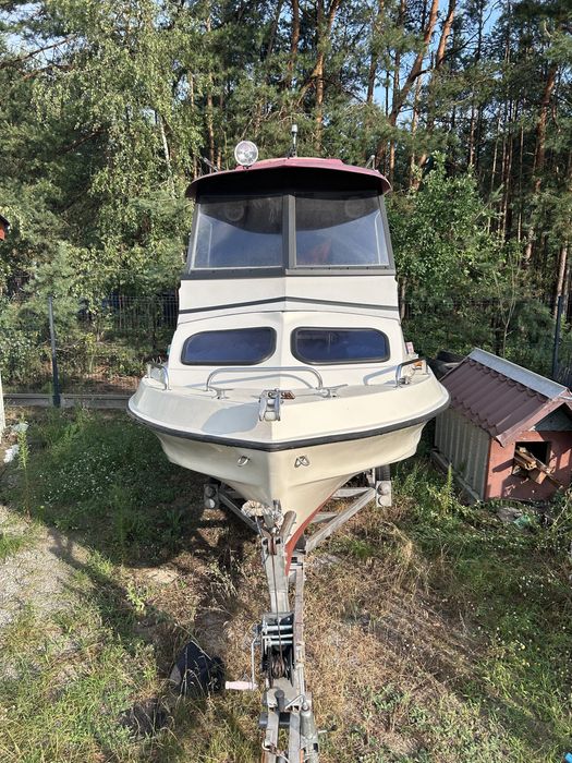 Motorówka wędkarstko-turystyczna