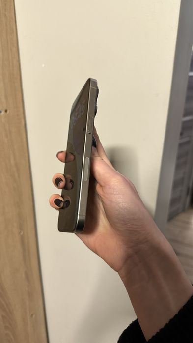 Used Apple iPhone 15 Pro Max 256Gb Natural Titanium