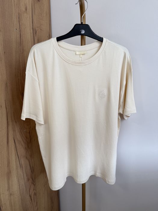 T-shirt damski kremowy z haftem XL