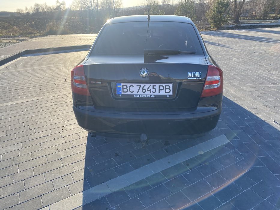 Шкода октавія 1.6 бензина МРІ