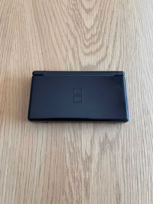 Nintendo DS Lite Preta com 80+ Jogos