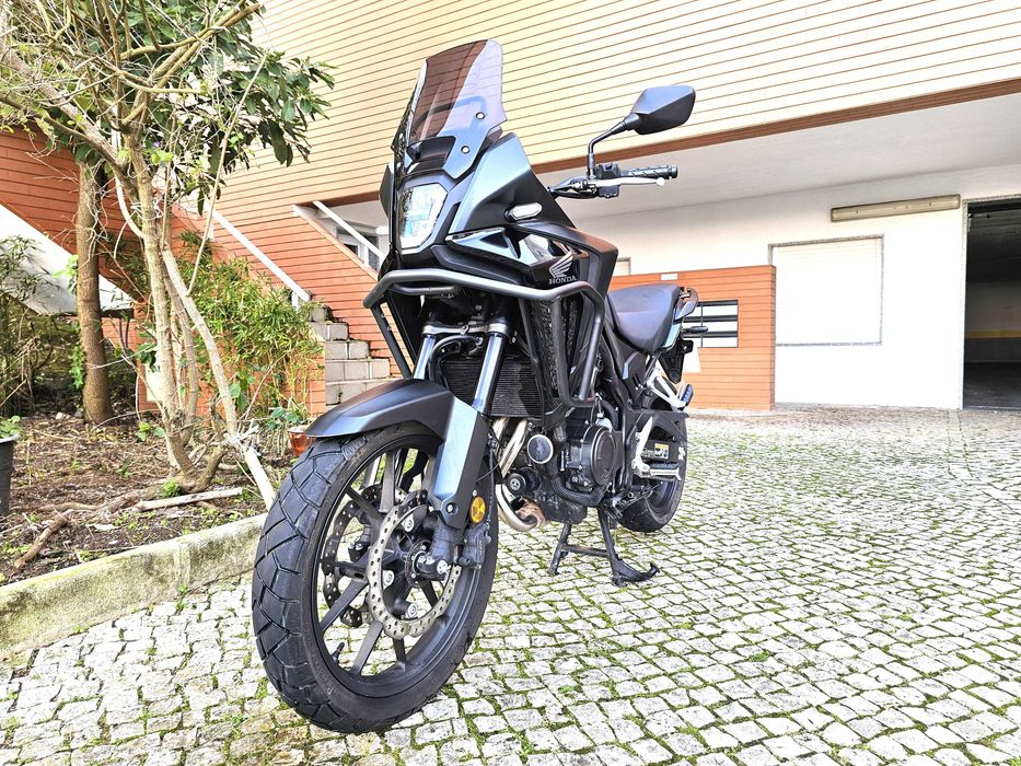 Honda NX 500 de Julho de 2024 com 11.975 kms garantia até Julho 2027