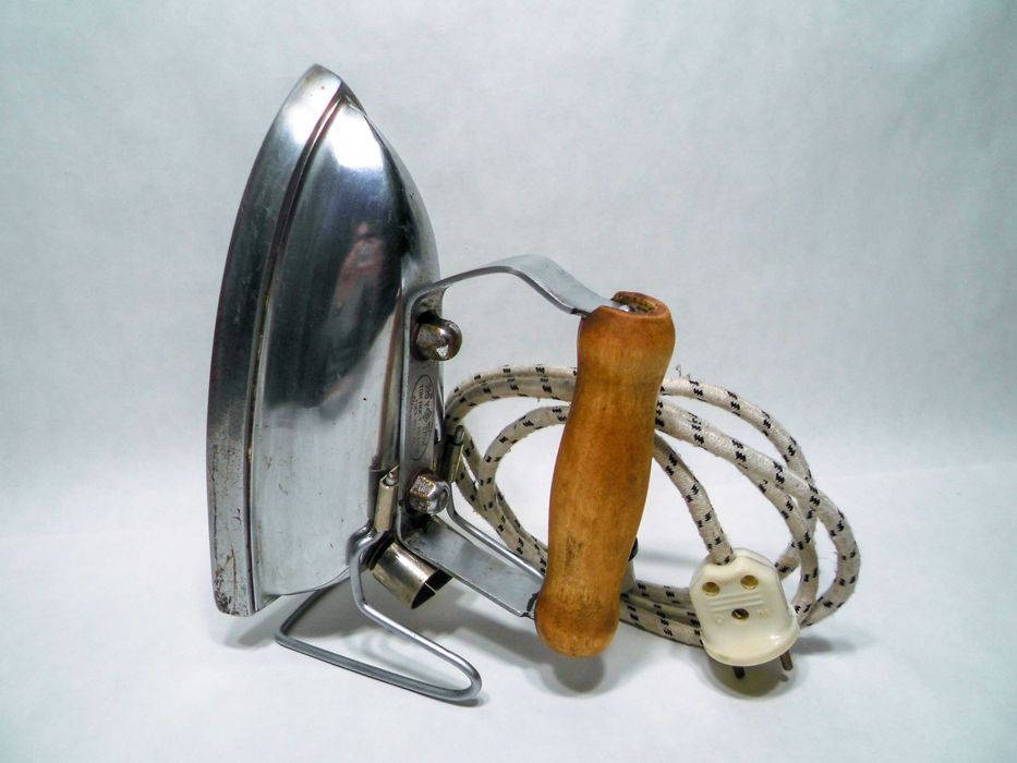 Утюг ЗТК электрический СССР 375 Вт.