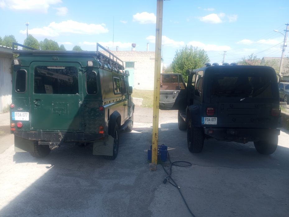 Toyota Prado 90 Land Rover Defender