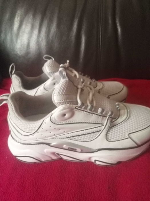 Tênis da marca Dior branco de homem