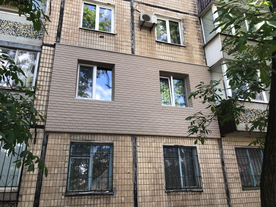 Утеплення фасаду термопанелями