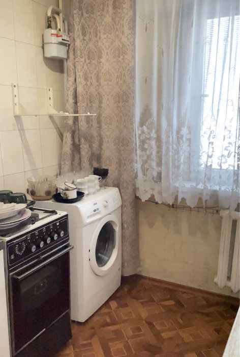 Продам 3 к .квартиру пр Миру  Театральна