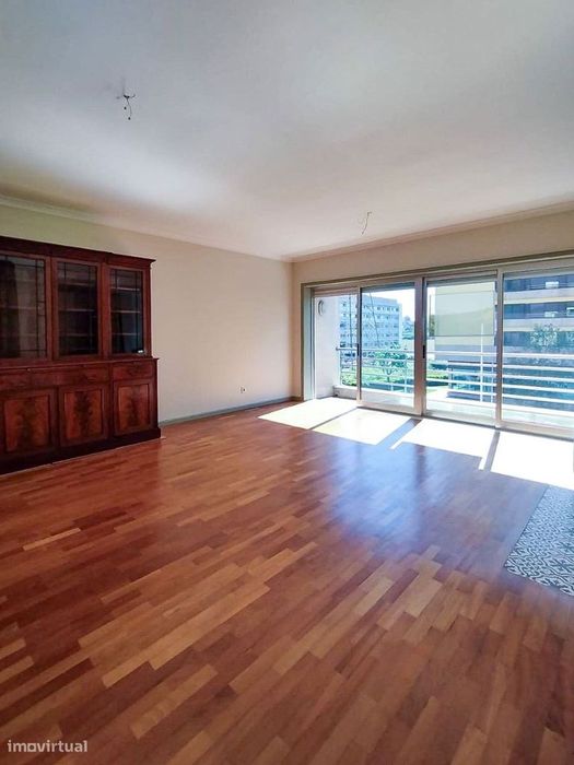 Apartamento T3+1 -  Maia