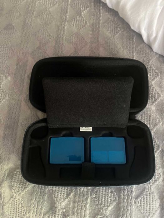 Nintendo Switch 1 + etui + 2 gry